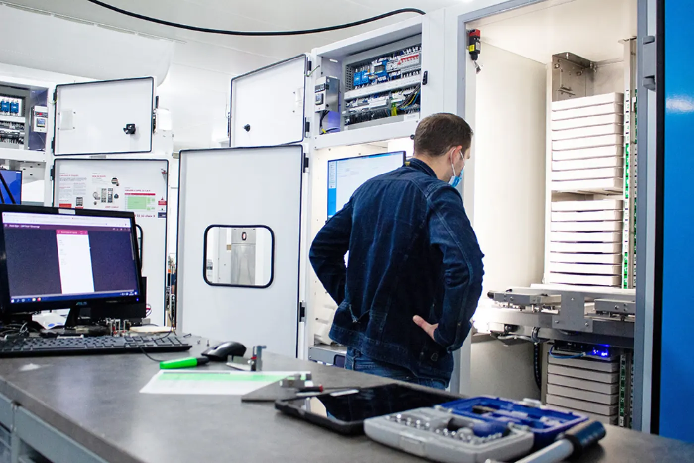Technicien Adial sur le terrain